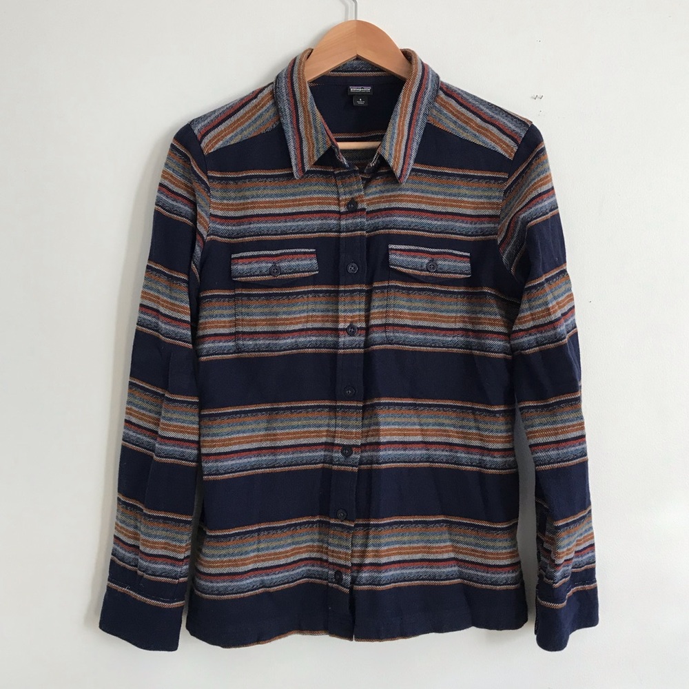 Patagonia women’s fjord flannel button down